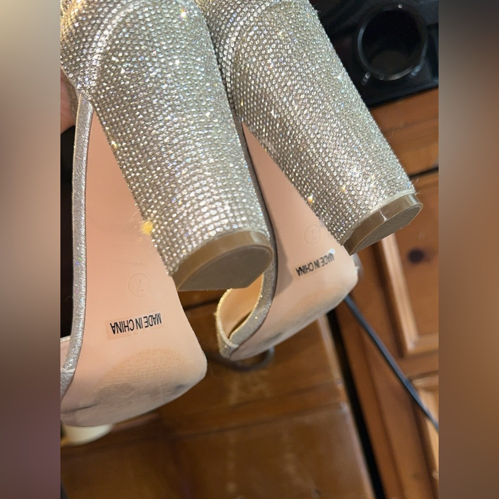 High heels - Picture 3 of 3